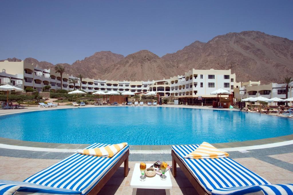 Aquamarine Sun Flower Resort 타바 외부 사진