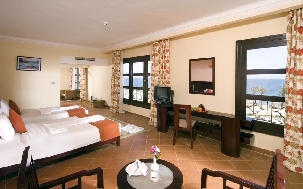 Aquamarine Sun Flower Resort 타바 객실 사진