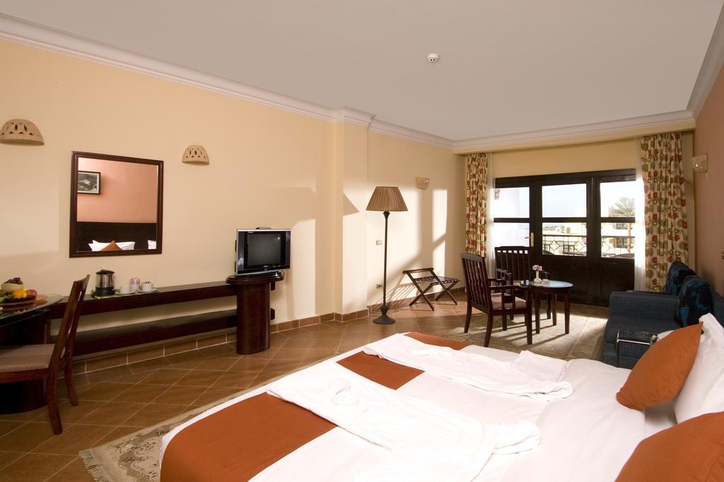 Aquamarine Sun Flower Resort 타바 객실 사진