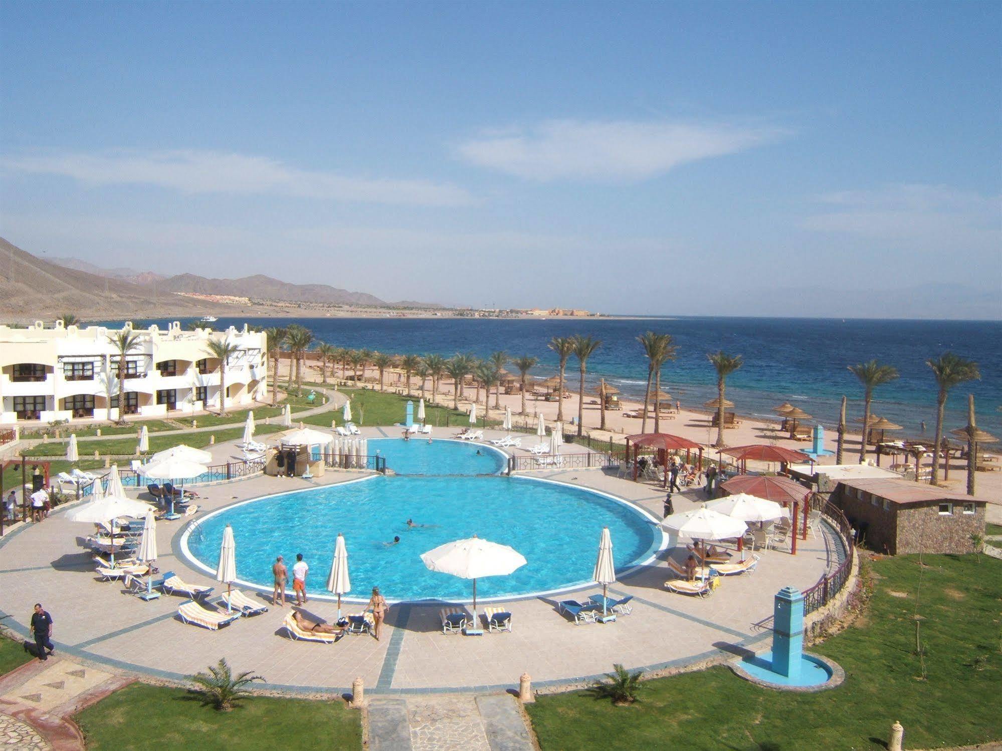 Aquamarine Sun Flower Resort 타바 외부 사진