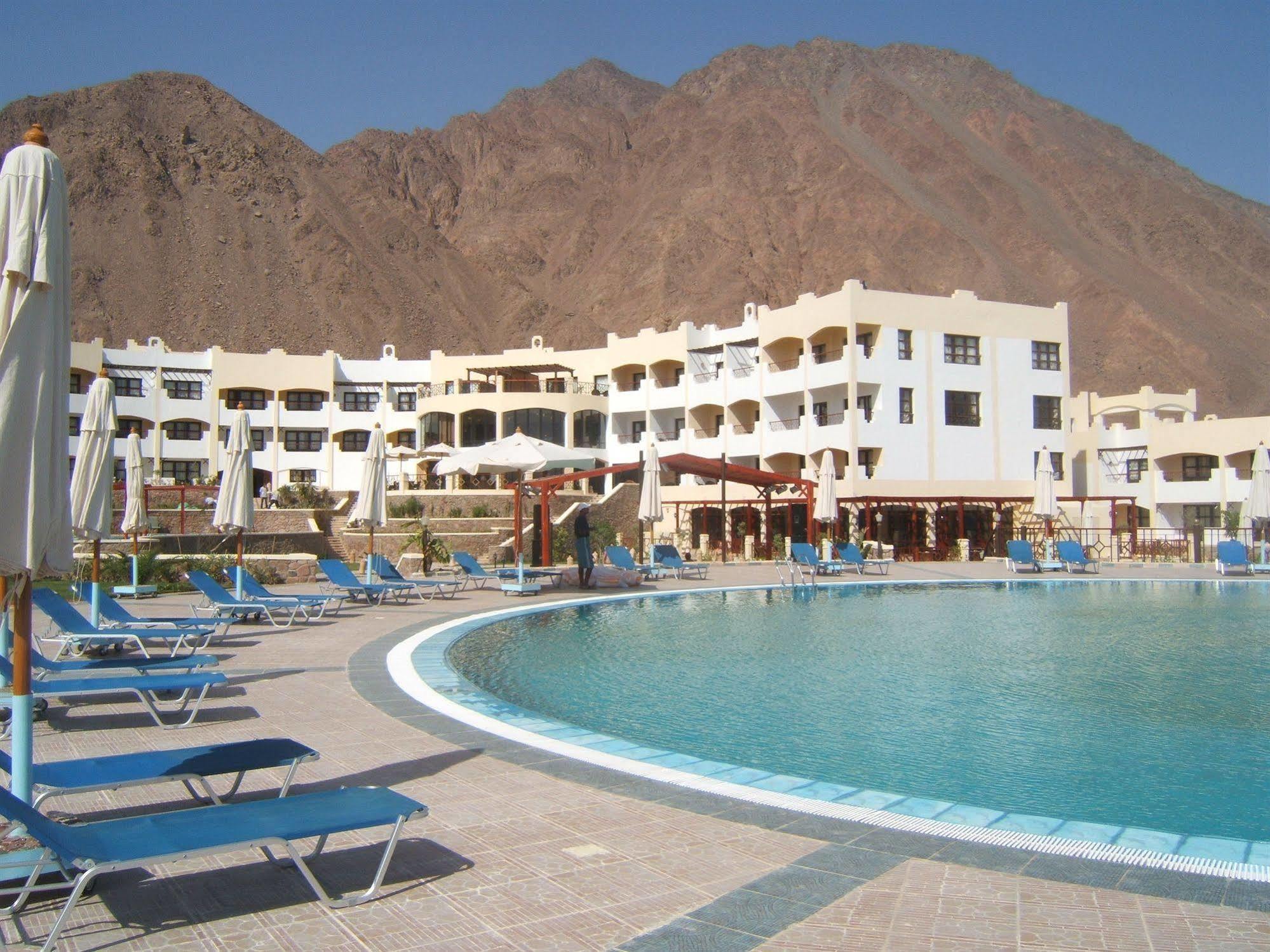 Aquamarine Sun Flower Resort 타바 외부 사진